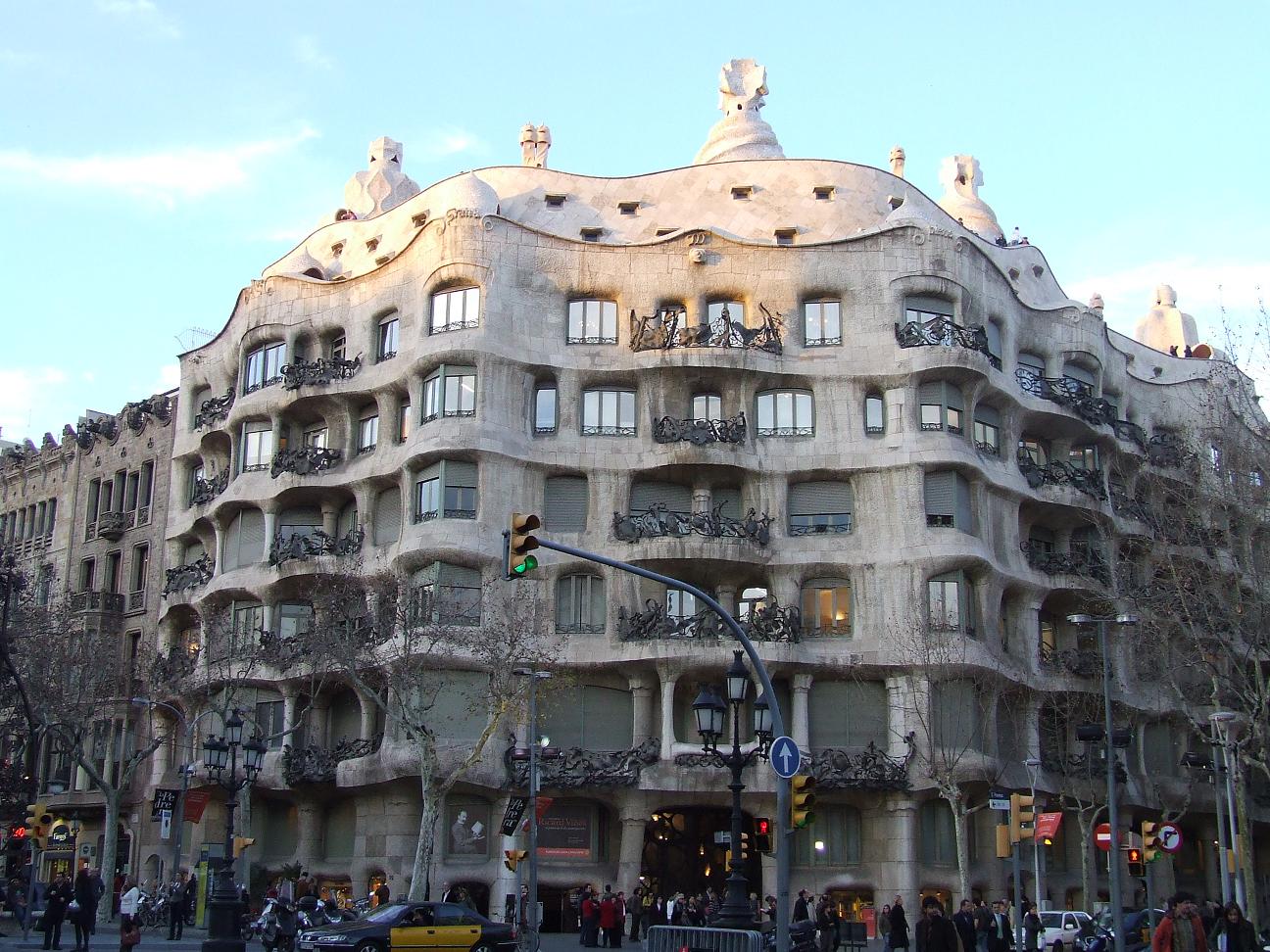 Gaudiho dům Casa Milá - La Pedra